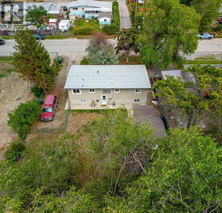 Property Photo: 440 Asher Road BC V1X 3H7