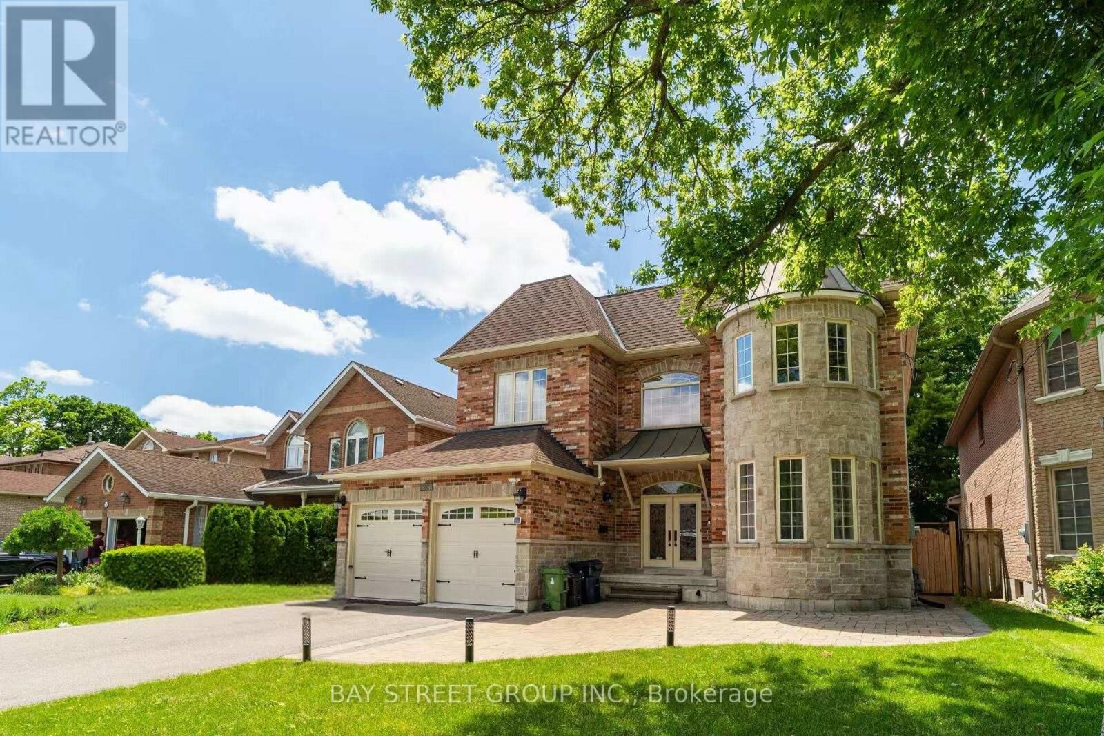 Property Photo:  24 Murray Avenue  ON M1S 2A2 