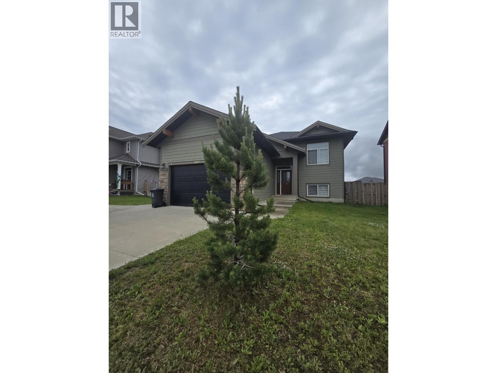 Photo de la propriété:  8311 88 Avenue A  BC V1J 0N9 