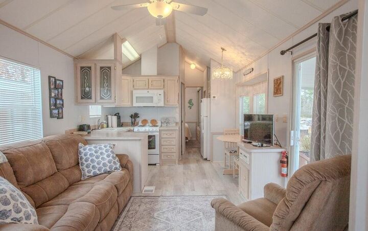Property Photo: 1219 Thomas Drive # 123 FL 32408