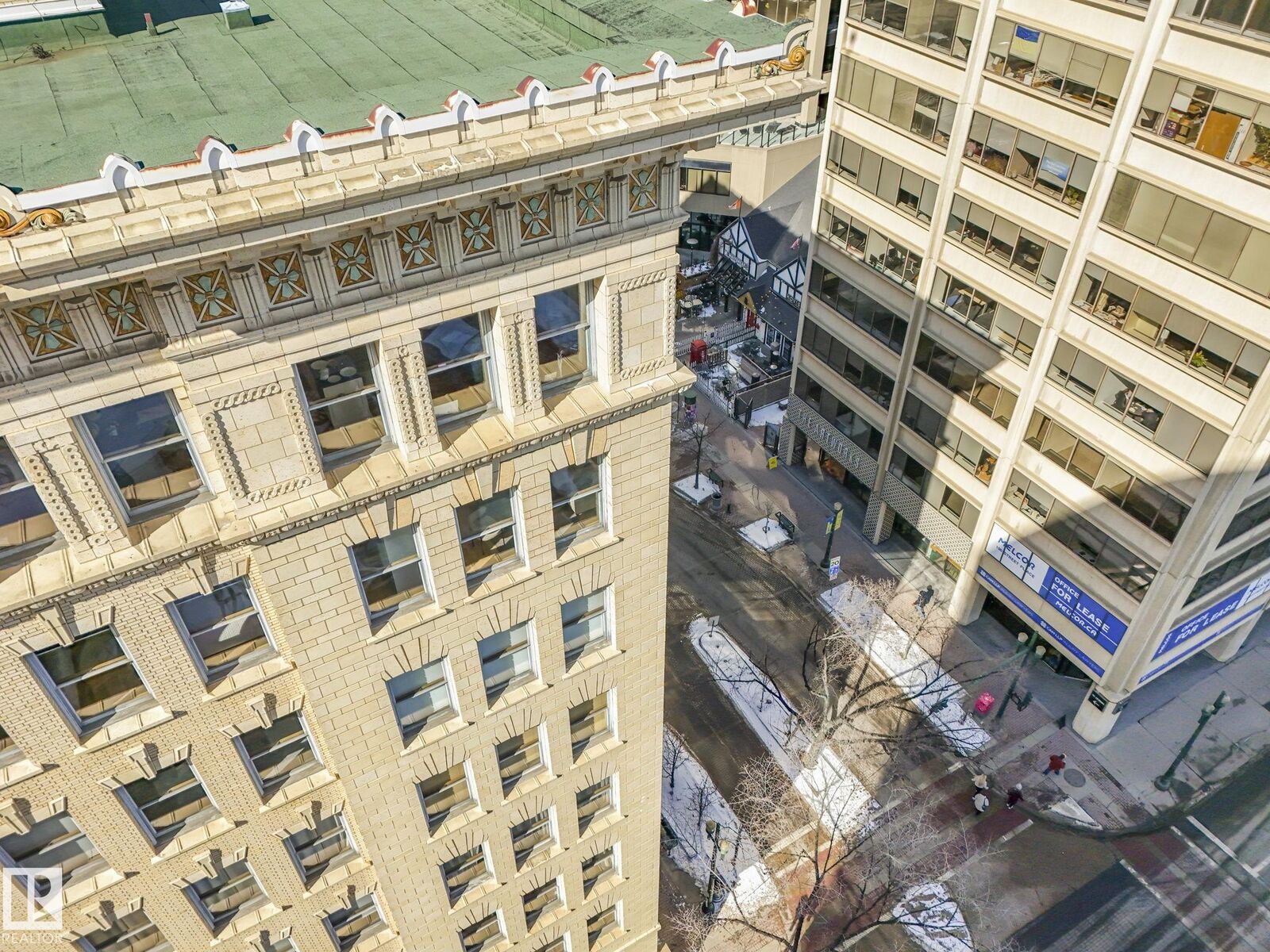 Property Photo: 10134 100 Street NW 807 AB T5J 0N8