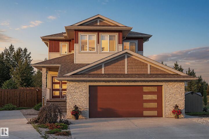 283 Silverstone Crescent — photo 1