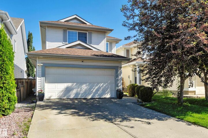 Photo de la propriété:  5912 8 Avenue SW  AB T6X 0G5 