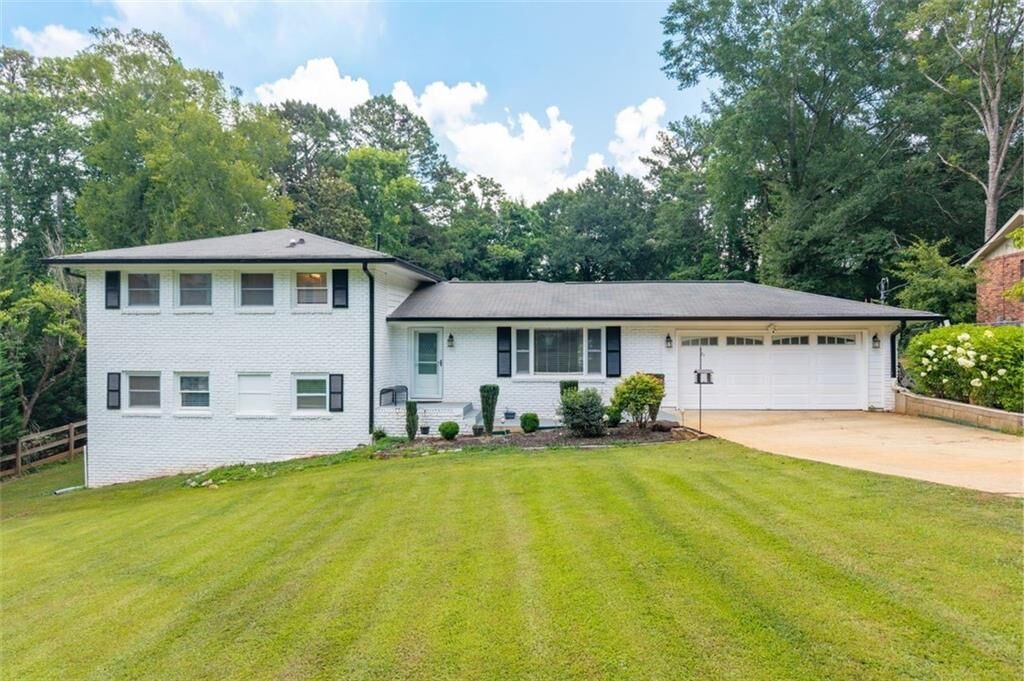 Property Photo:  353 Westside Drive  GA 30075 