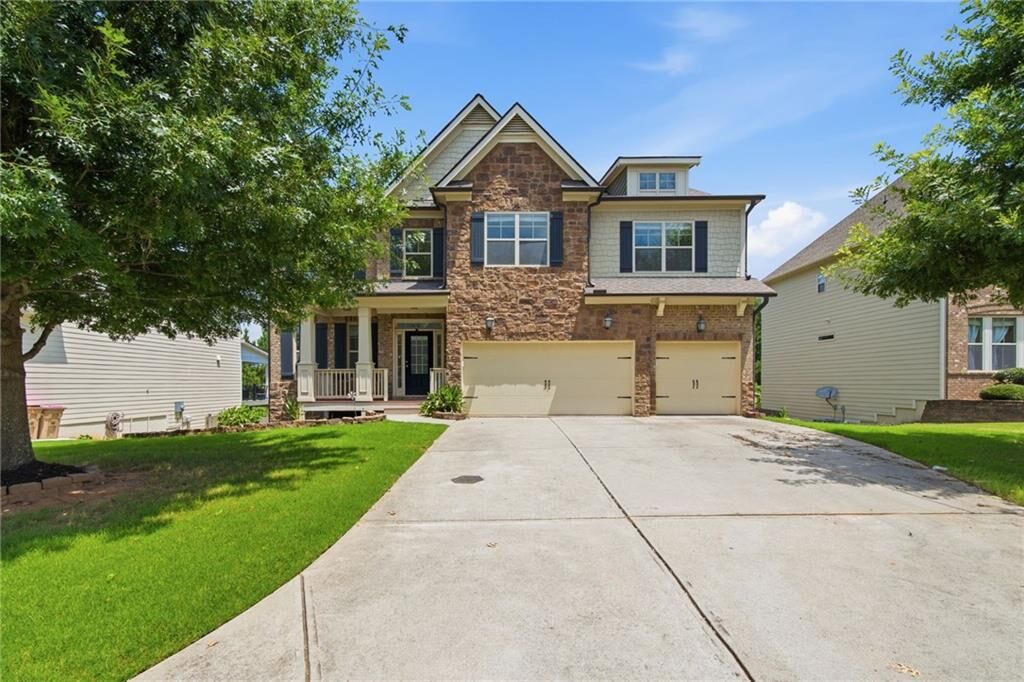 Property Photo: 4235 Isabelline Bluff GA 30040