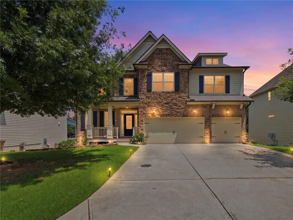 Property Photo:  4235 Isabelline Bluff  GA 30040 