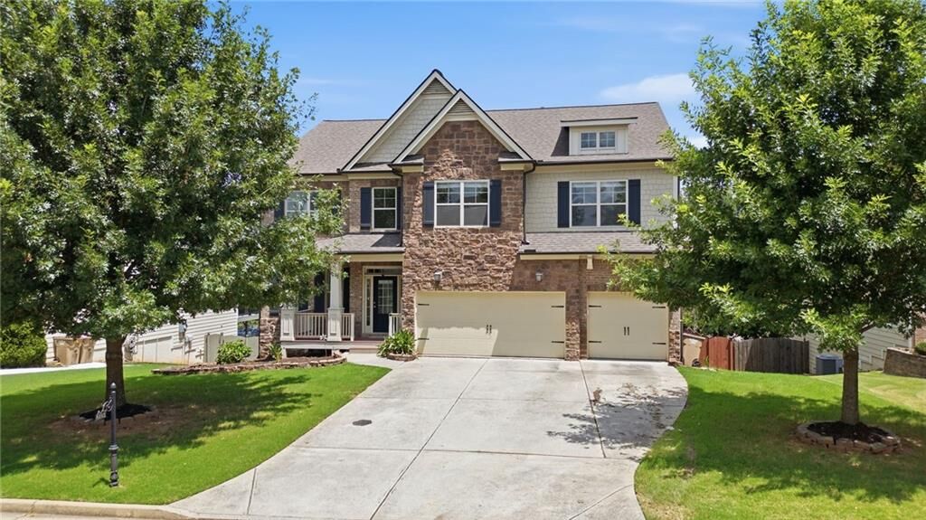 Property Photo: 4235 Isabelline Bluff GA 30040