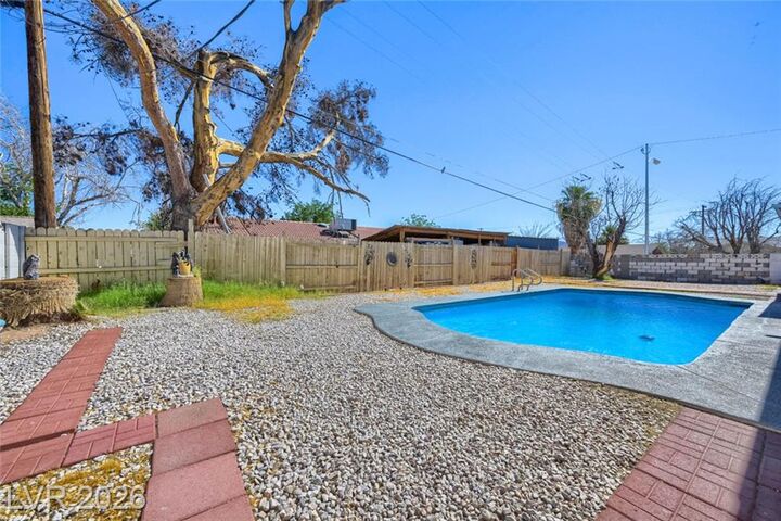 Property Photo:  3572 Regents Circle  NV 89121 