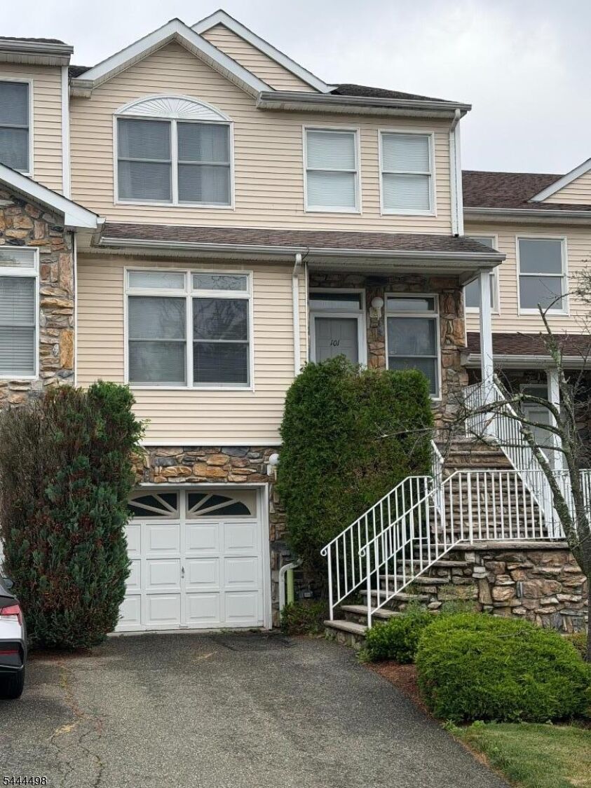 Property Photo: 101 Summerhill Dr NJ 07950