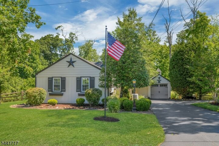 Property Photo:  215 Mountainview Rd  NJ 07059 