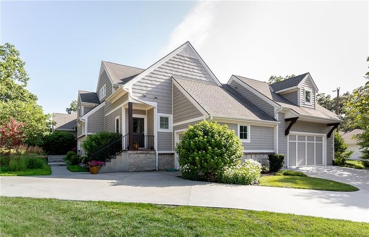 Property Photo:  8900 Mohawk Lane  KS 66206 