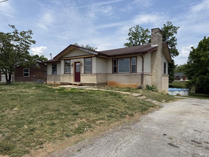 Property Photo:  900 Deerfield Lane  KY 42501 