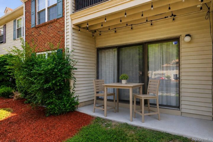 Property Photo:  33 Moore Lane 15  NY 10992 