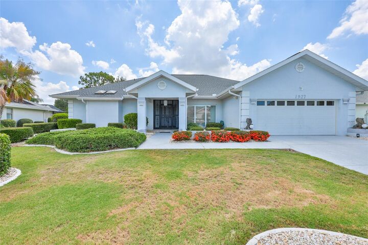 Property Photo: 1927 E View Drive FL 33573