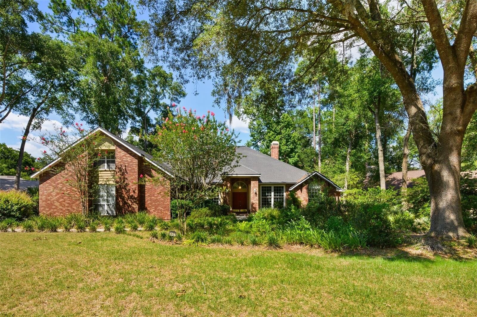 Property Photo:  3627 NW 33rd Terrace  FL 32605 