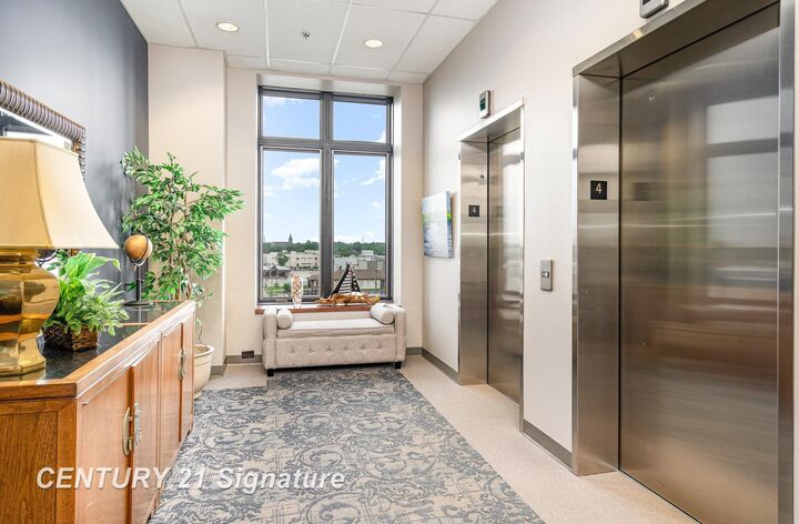 Property Photo:  1111 N Water Street 403  MI 48707 