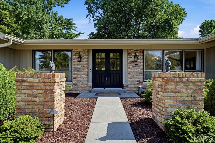 Property Photo: 14483 Eddington Drive MO 63017