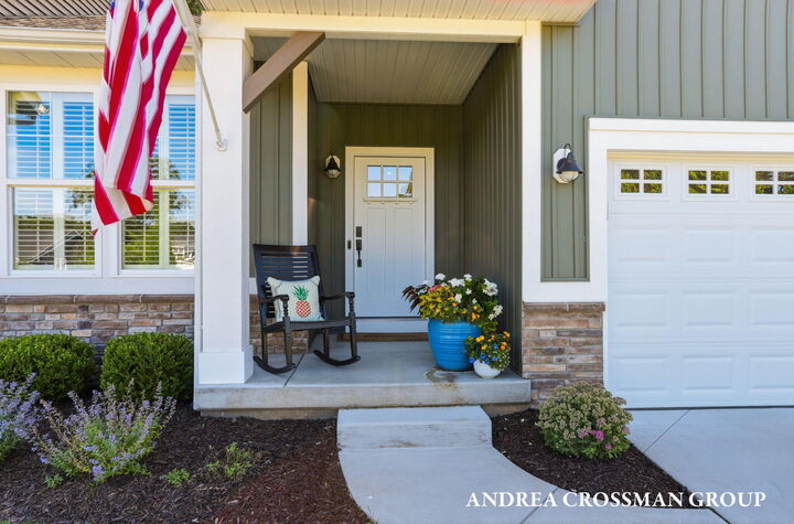 Property Photo:  17512 Shinnecock Drive  MI 49456 