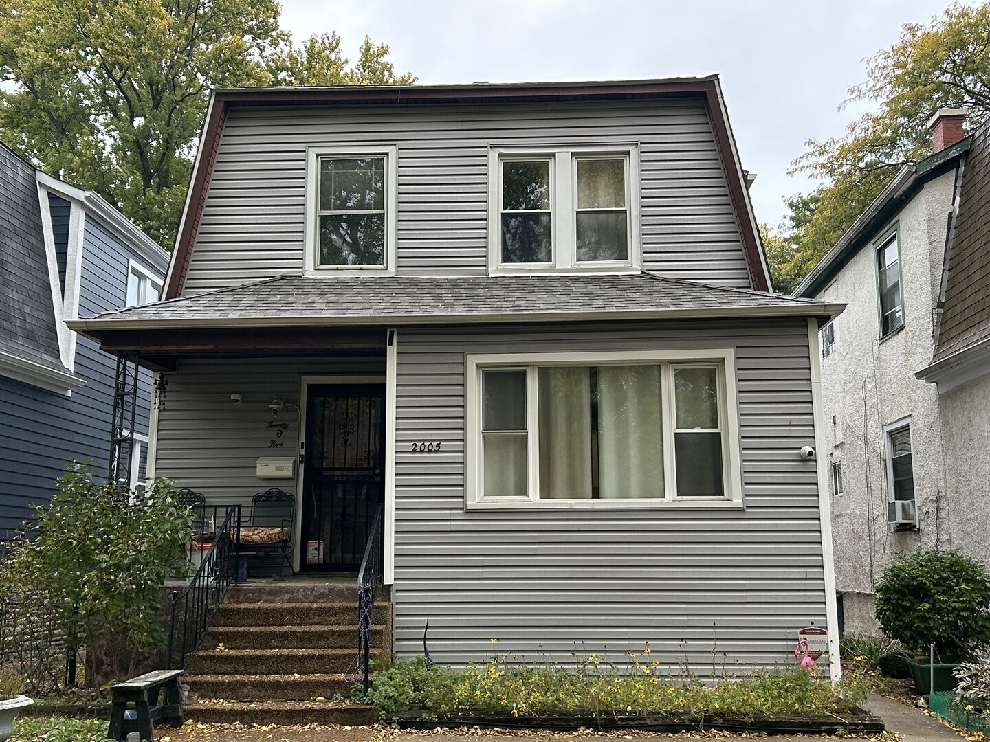 Property Photo: 2005 Darrow Avenue IL 60201