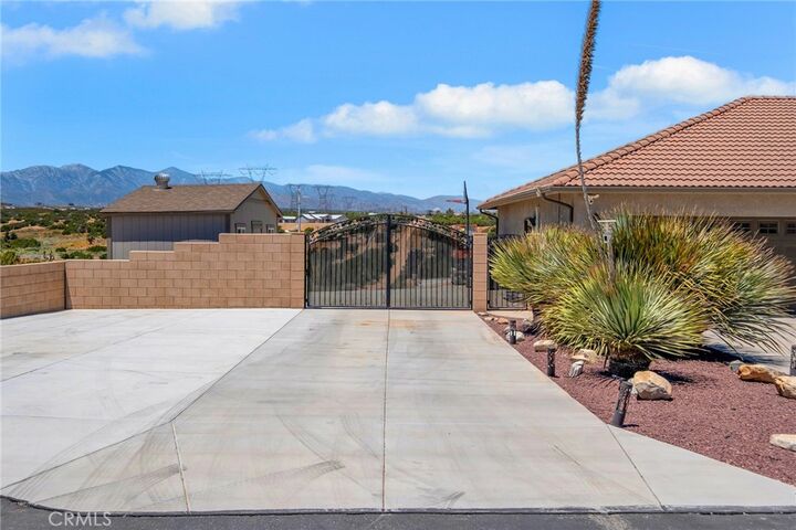 Property Photo:  6910 Oak Vista Lane  CA 92344 