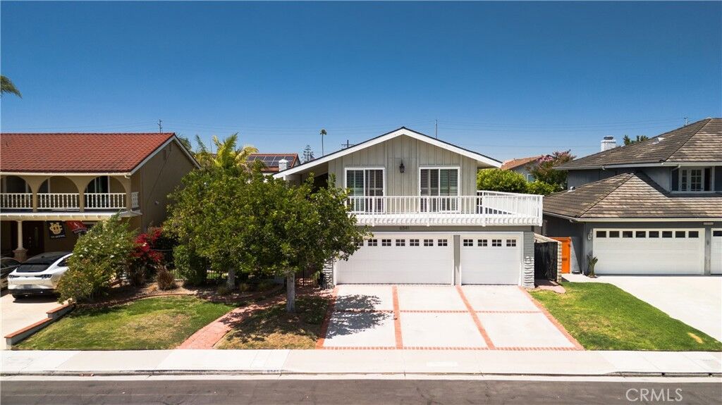 Property Photo: 6541 Segovia CA 92647