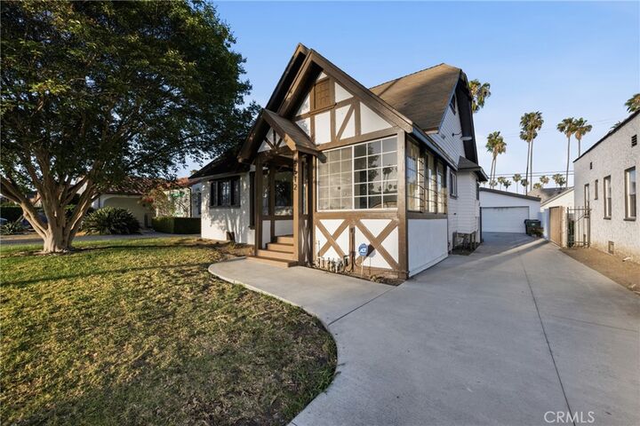 Property Photo: 5612 S Rimpau CA 90043