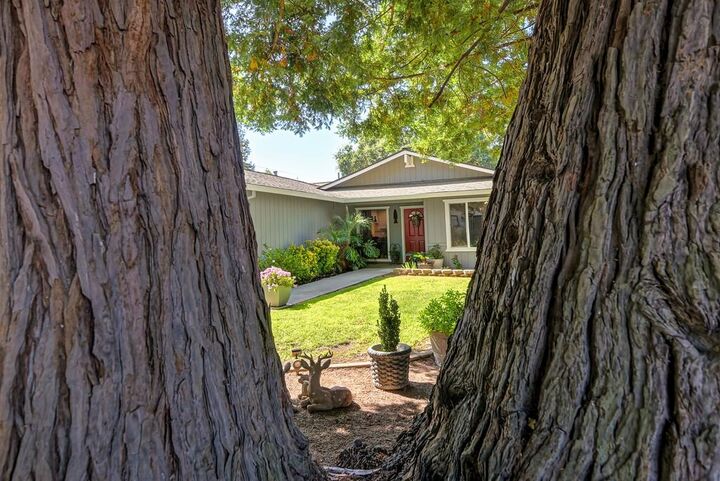 Property Photo: 5112 Kovanda Avenue CA 95608
