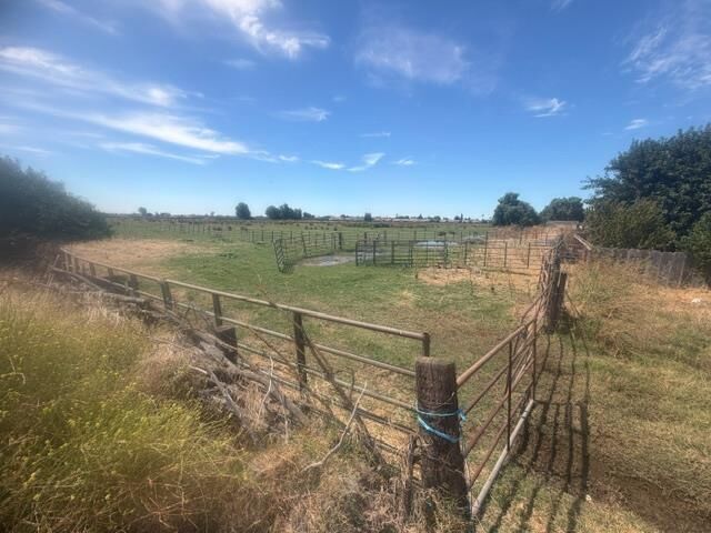 Property Photo:  2511 Franklin Road  CA 95348 