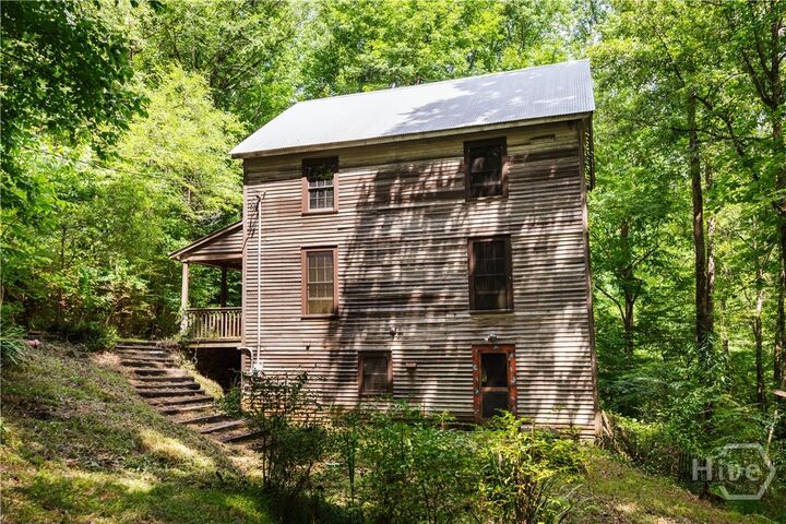 Property Photo:  1381 Elder Mill Road  GA 30677 