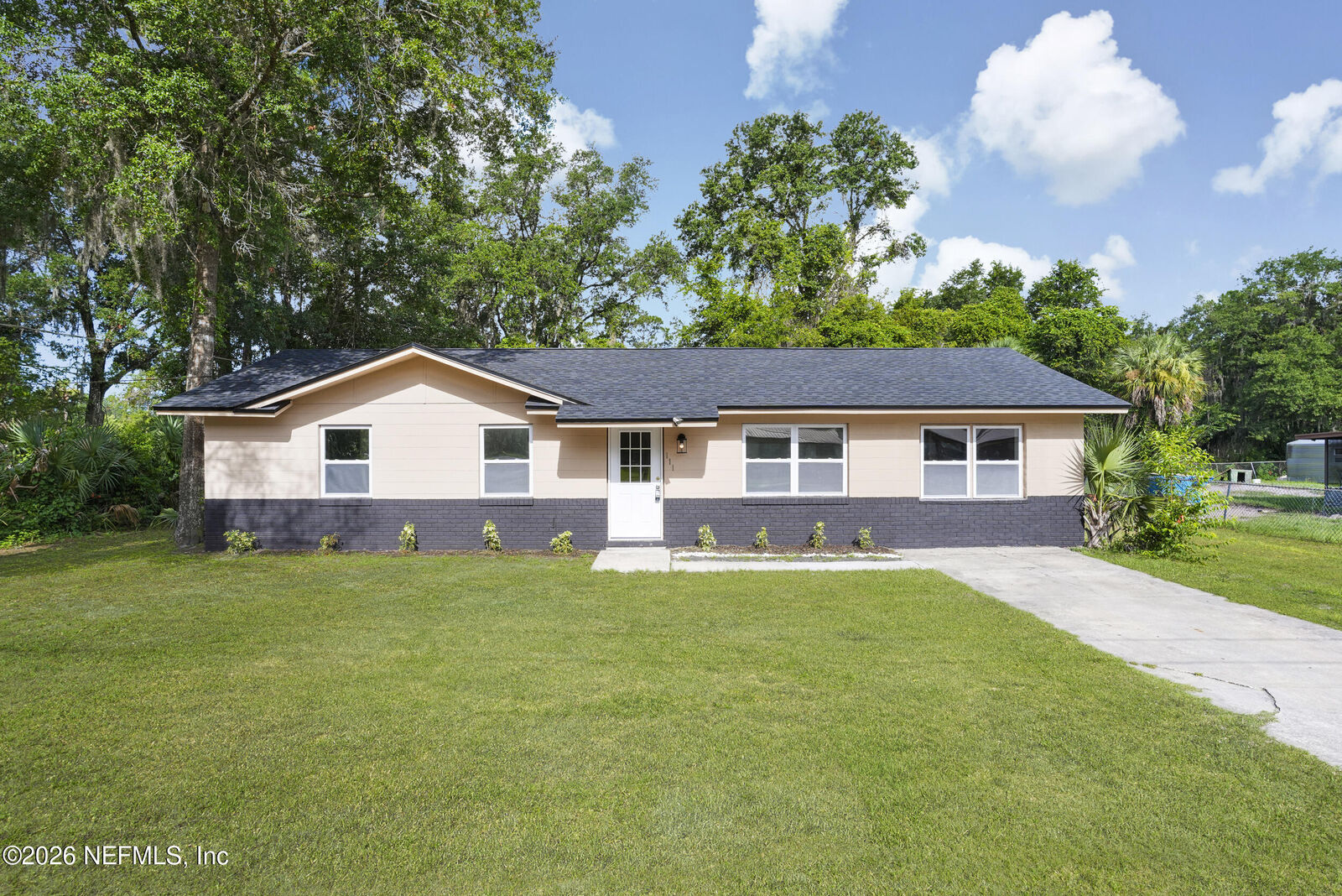 Property Photo:  111 Elm Avenue  FL 32177 
