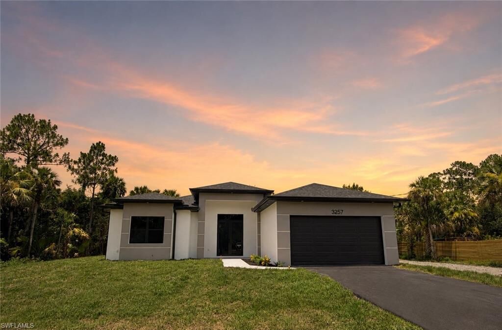Property Photo: 3257 Desoto Blvd S FL 34117