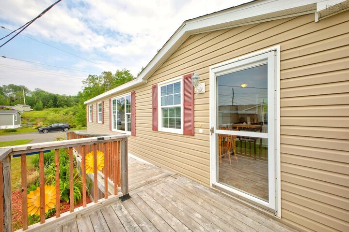 Property Photo: 1047 Glen Forest Drive NS B0K 2A0