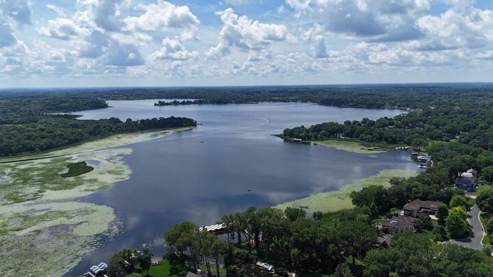 Property Photo: 2940 Washta Bay Road MN 55331