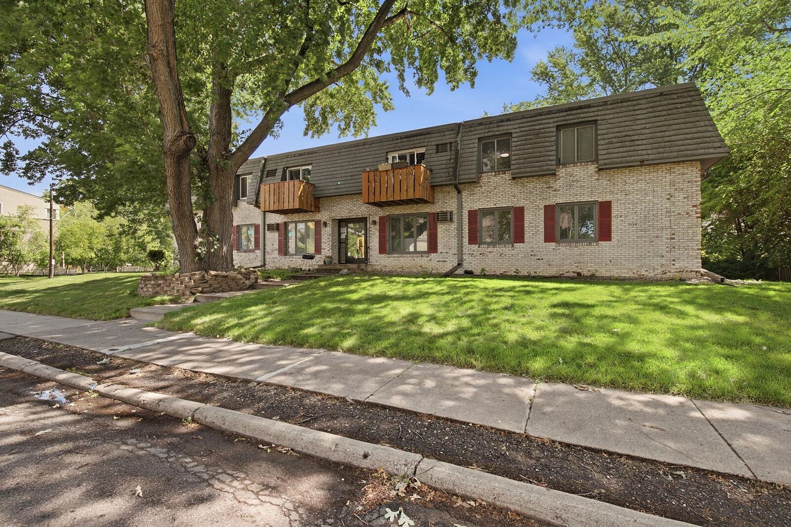 Property Photo: 6901 Penn Avenue S 204 MN 55423