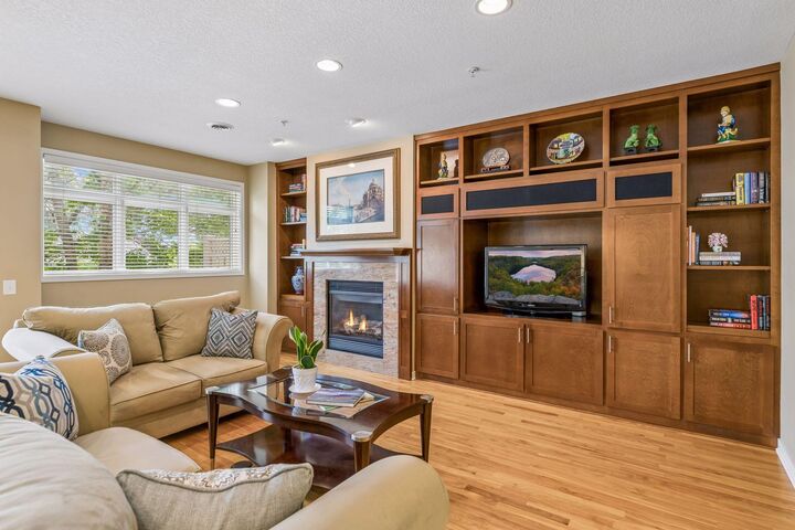 Property Photo: 519 Willoughby Way W MN 55305
