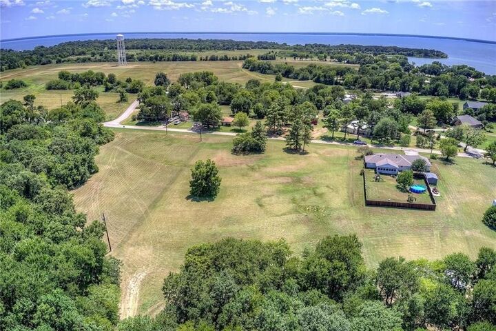 Property Photo: 206 Mohawk Trail TX 75472