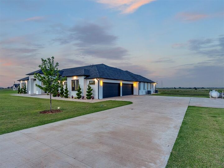 Property Photo: 24400 N Council Road OK 73025