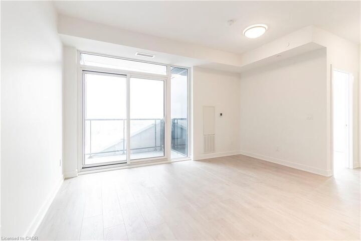 Property Photo:  25 Wellington South Street S 3606  ON N2G 0E3 