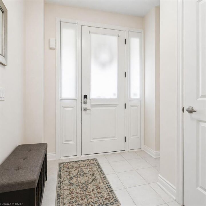 Property Photo:  33 Bayonne Drive  ON L8J 0L2 