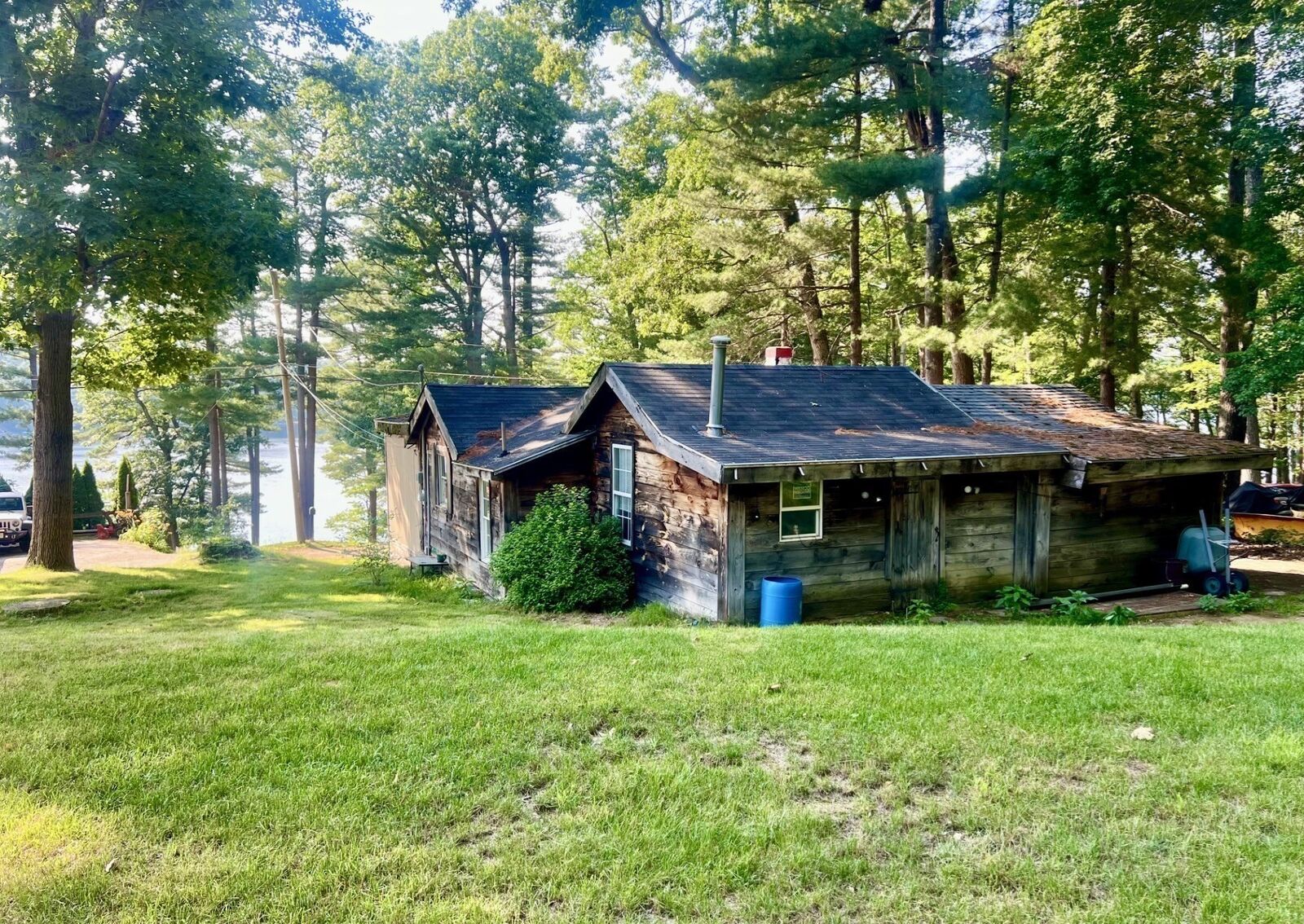 Property Photo:  131 Gleason Ave  MA 01515 