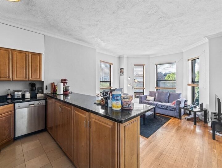 Property Photo:  764 Tremont St 4  MA 02118 