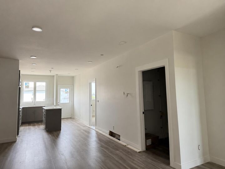 Property Photo: 10 Memorial Parkway AB T4E 3B7