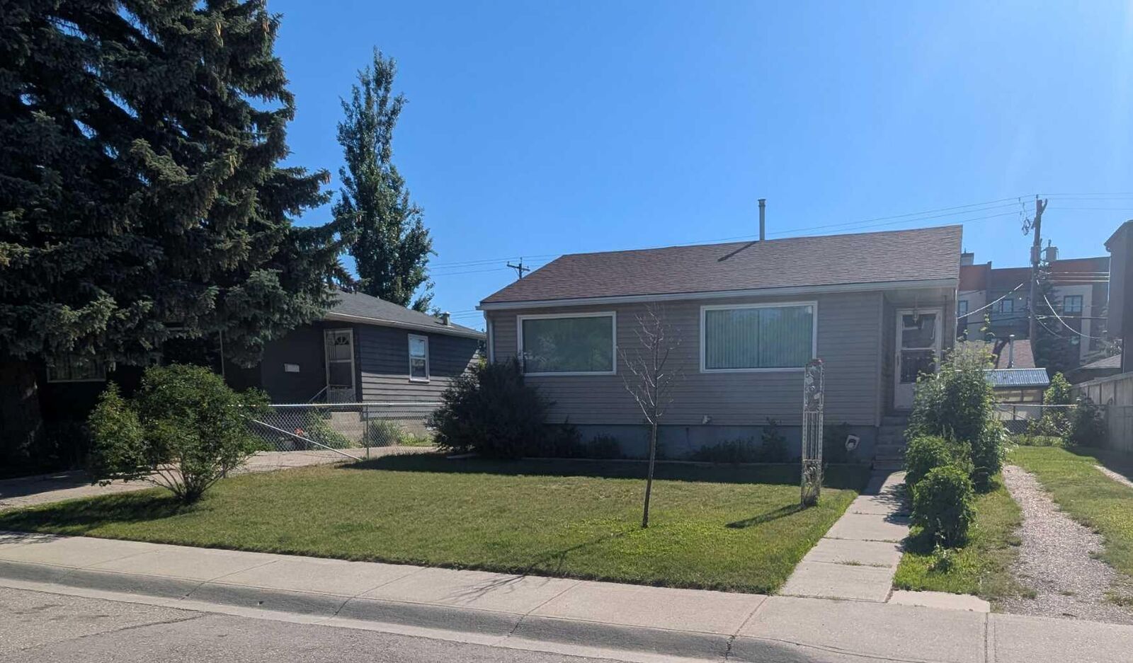 Property Photo: 3322 Centre B Street NW AB T2K 0V6