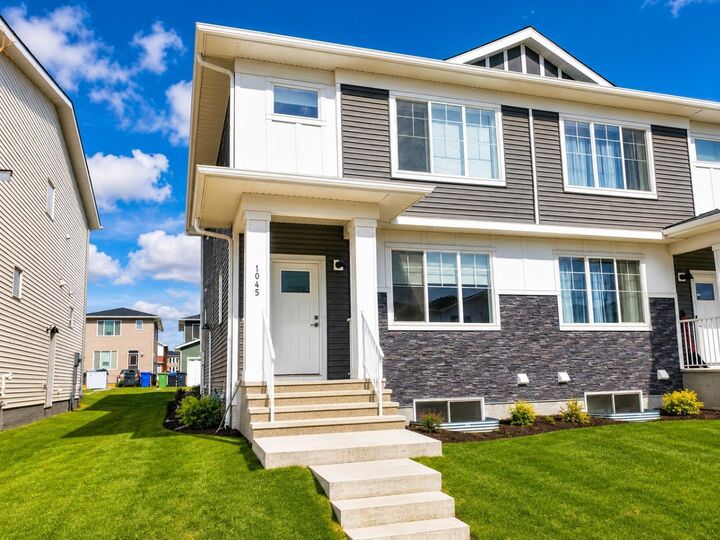 Property Photo: 1045 West Lakeview Drive AB T1X 2T2