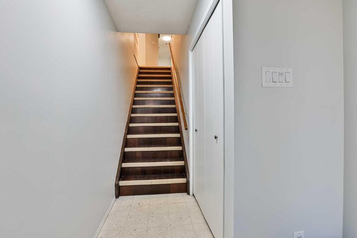 Property Photo:  1108 10 Avenue N  AB T1H 1K1 