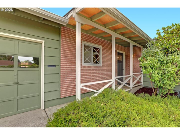 Property Photo: 12820 SW Bowmont St OR 97225