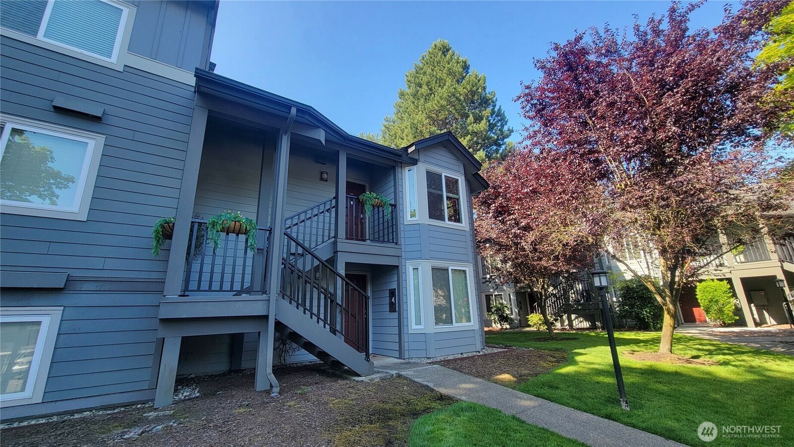 Property Photo:  11109 NE 124th Lane B208  WA 98034 
