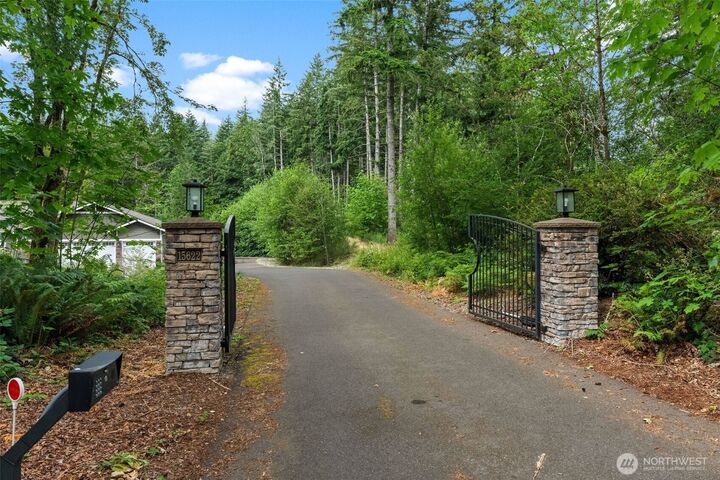 Property Photo:  15622  Glenwood Road SW  WA 98367 