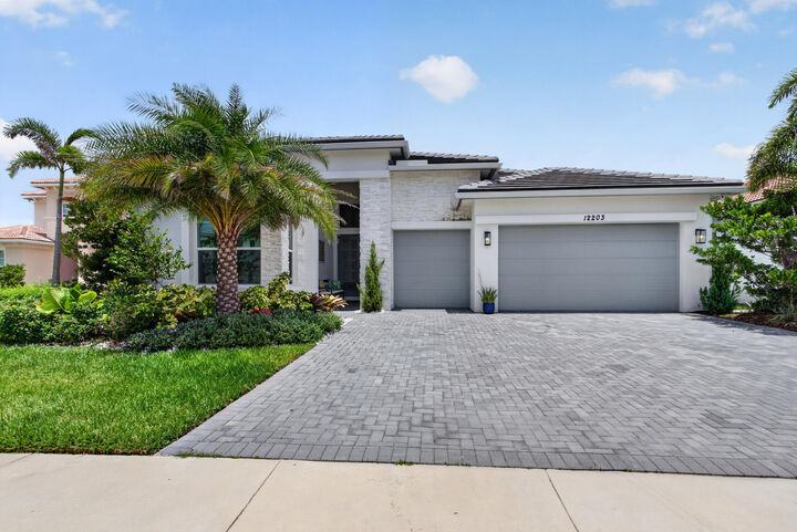 Property Photo: 12203 Waterstone Circle FL 33412