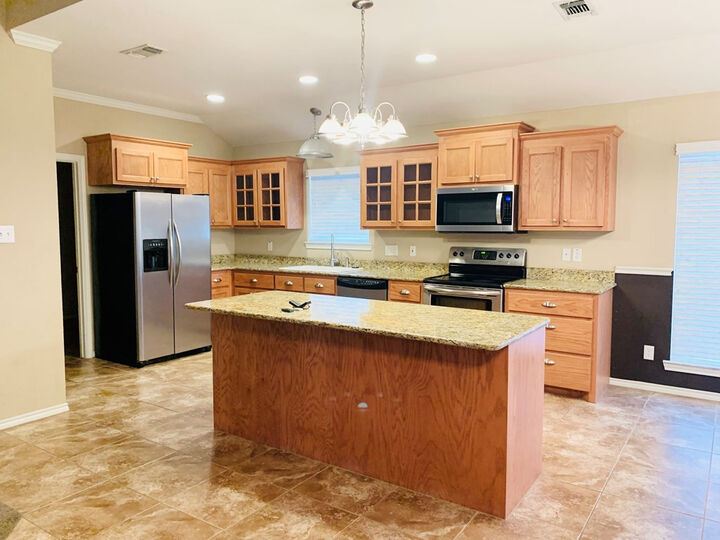 Property Photo: 6009 La Vaca Street TX 76904